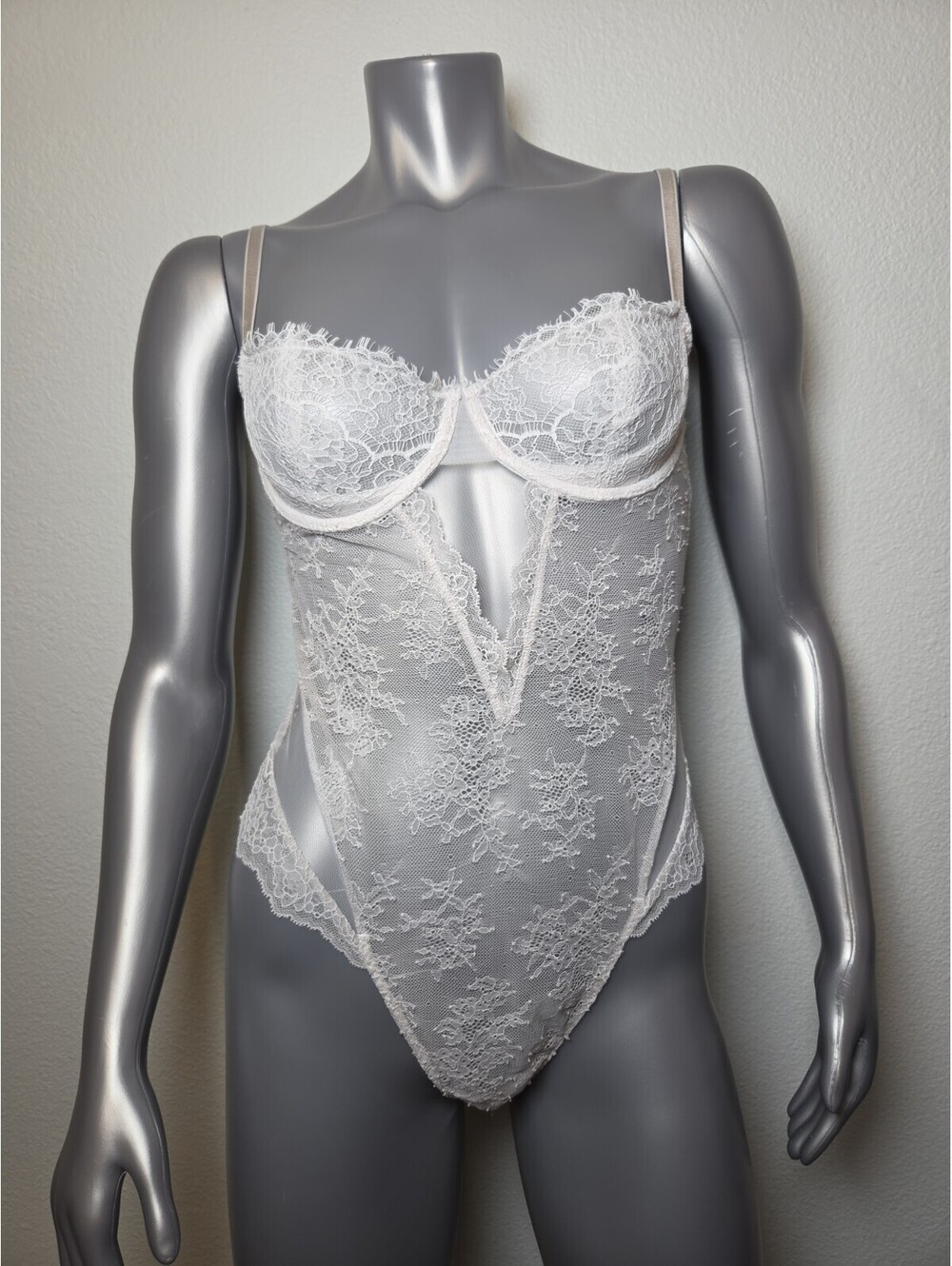 Victoria's Secret Luxe Strappy Lace Teddy Bodysuit  White Size L